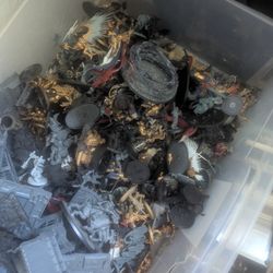 Warhammer Age Of Sigmar Armies and Warcry Set
