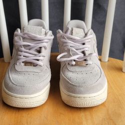 Nike Air Force 1 Gray Suede