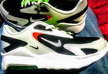 Nike AirMax Bolt