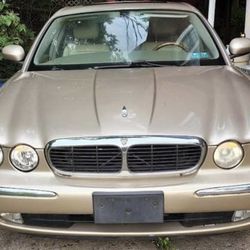 2004 Jaguar XJ8