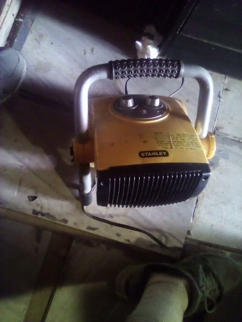 Nice Stanley Heater Asking $40 OBO To