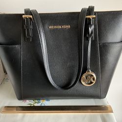 MK Jet set travel Tote