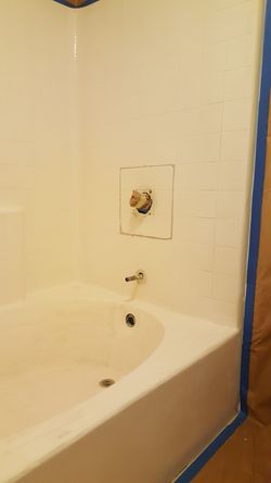 BATH TUB REGLAZING PINTAMOS TINAS DE BAÑO