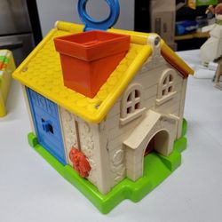 Vintage 1984 Fisher Price Little People Discovery
Cottage / House #136 - Bell Works
$30
