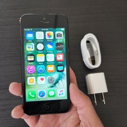 iPhone 5 - GSM UNLOCKED - Like New