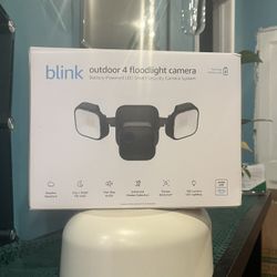 Blink Outdoor 4 Floodlight Camera - Battery-powered 