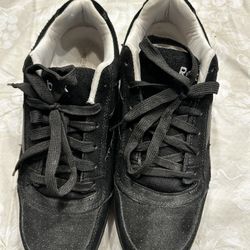 Reebok Safety Sneakers.Worn once. Men Size 11.