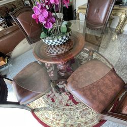 Very  Beautiful gorgeous dining set