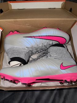 Mercuria superfly IV FG “wolf grey hyper pink” size 10