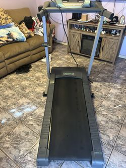 Weslo cadence ct 5.8 treadmill hotsell