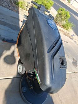 N.S.S. 20 "DRIVE SCRUBBER