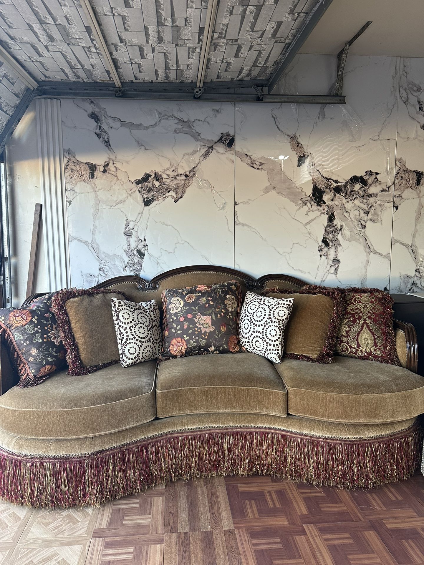 Sofa Set