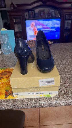 Shoes size 9