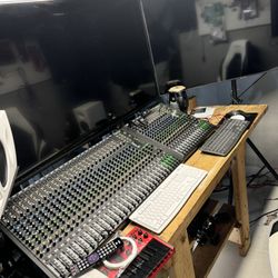 Studio Equipment 