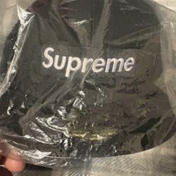 supreme X New Era box Logo Ear flap Hard