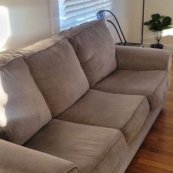 Couch $100 Must Pickup!