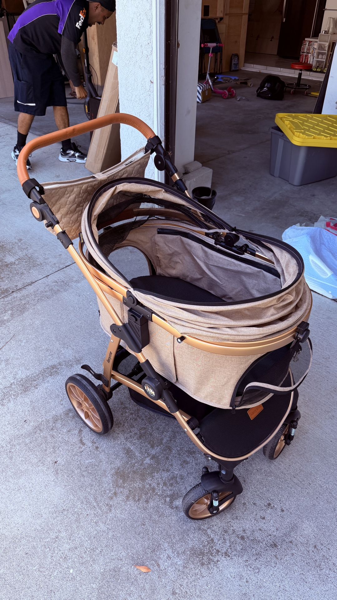 Like New Dog Stroller 