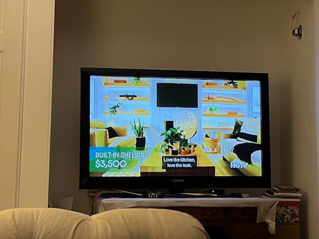 Samsung Flat Screen Tv 48”