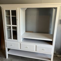 TV STAND 