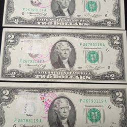 Super Rare 3 consecutive $2 dollar bill 1976 Serie F  Issue Stamp  Less  come like this  from the Bank 