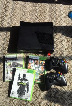Microsoft Xbox 360 250GB With Kinect & Games
