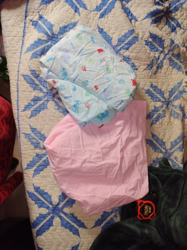 Crib Sheets Two Of Them Girl $3 Each