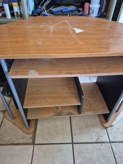 Computer desk very Good and