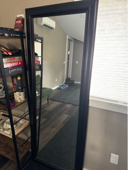 Large stand up mirror (dark brown)