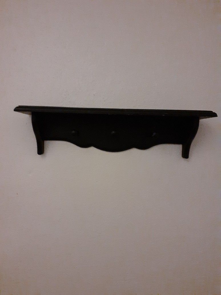 Shelf/coat Hanger