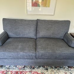 Pretty Blue Sofa from Craftmaster in Excellent Condition COnsidered Aprtment Size 72” 38”d x 32”h without cushions/38”h with back cushions x 23”sd x 2