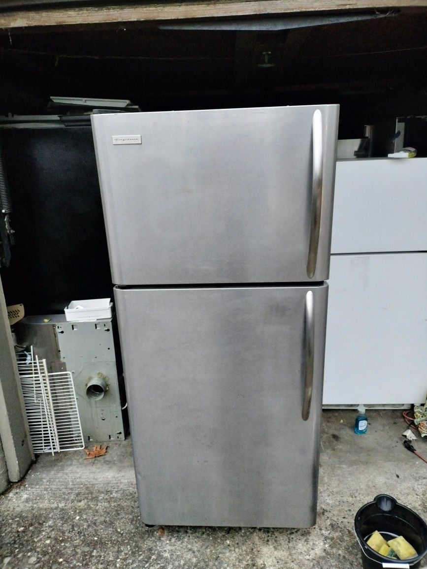 Frigidaire Stainless Refrigerator - Can Deliver