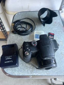 Panasonic Lumix DMC-FZ7 digital camera