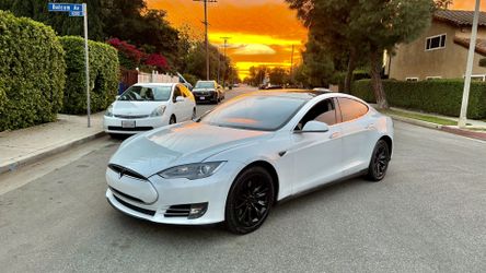 2013 Tesla Model S