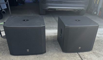 EV 18 Powered Speakers