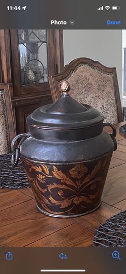 black metal iron urn with lid / planter / vase decor