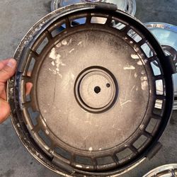  Tires Cadillac Hubcaps 