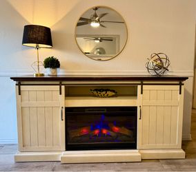 Large Tv stand/entertainment center (78inL)