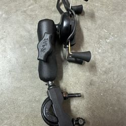 Ram mount