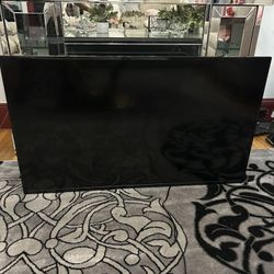 60 Inch insignia (smart Tv) (BOSTON ONLY)