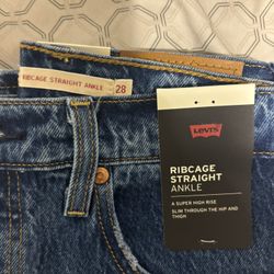 Levi’s women’s pants