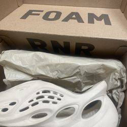 Yeezy Foam Runner Sand