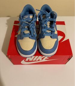 Brand new Dunks size 2 youth