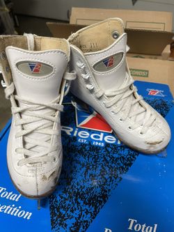 Riddell Jr Figures Skates - Girls Size J11