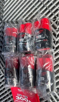 New Milwaukee M12 2.0 Battery $25 firm