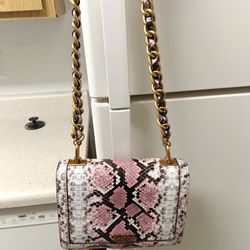 Two Brand New Guess Purses 