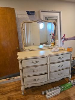 Vintage dresser and mirror