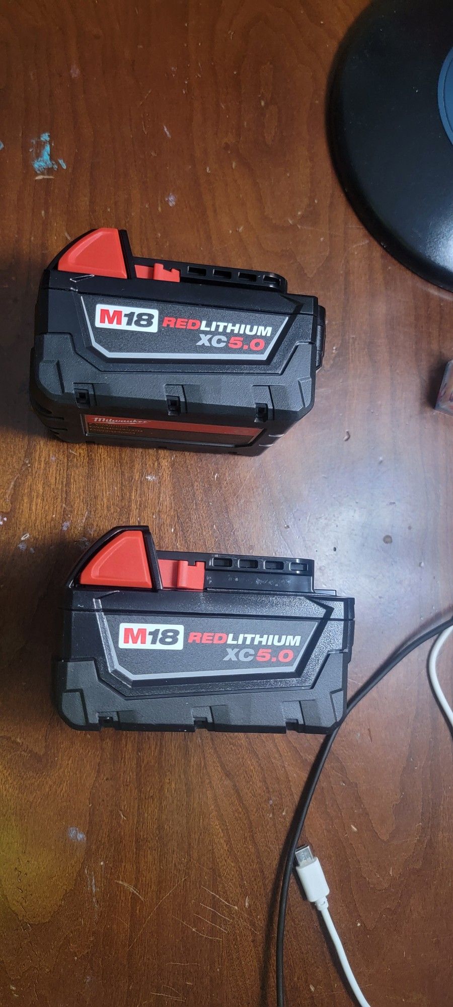 Bateria Milwaukee 5AH  $70 Each Cada Una 