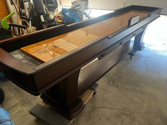 Wooden Pedestal Shuffleboard Table