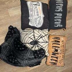 Halloween couch Pillows And Throw