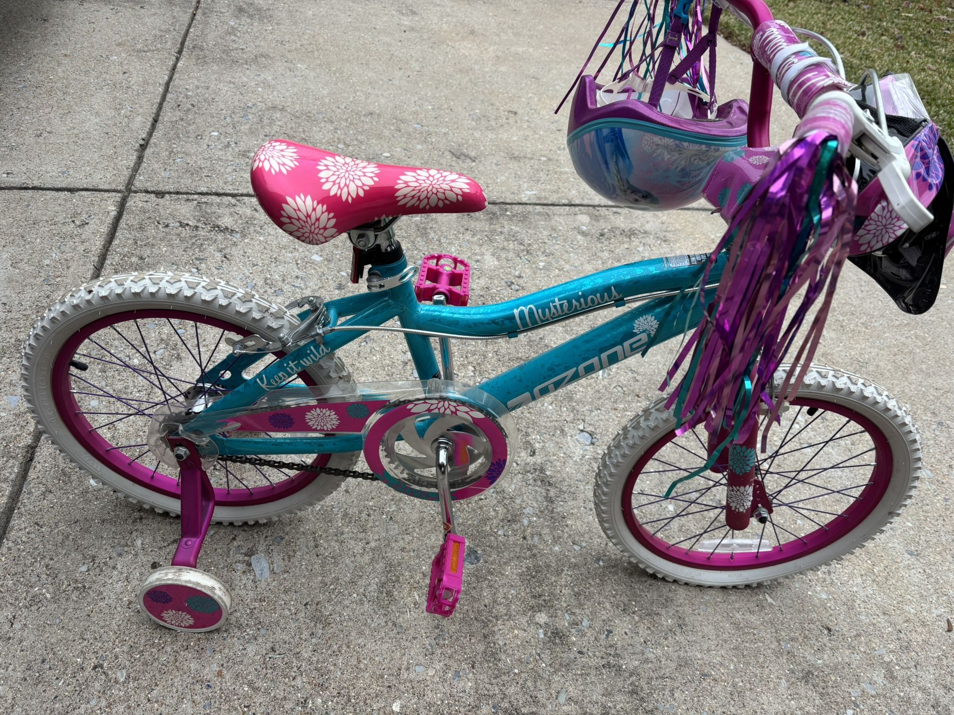 Girls Bike Rose A Couple Times. Offer Up Your Price. With Front Pouch And Helmet.
